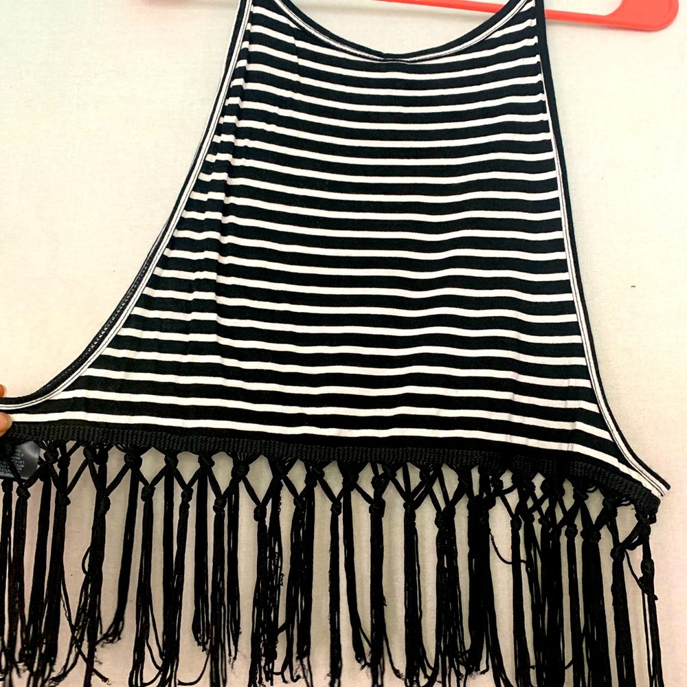 Cute fringe stripped crop